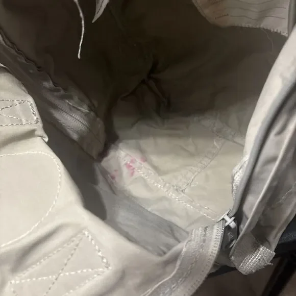 Fjallraven Kanken Mini Backpack Tan With Some Stains - Picture 6 of 9